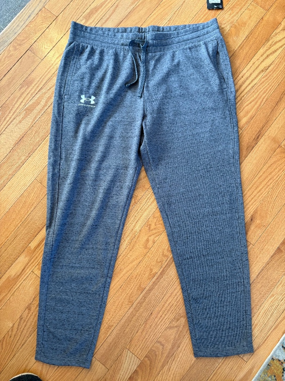 Under Armour Women's Grey Heathered Jogger Sweatpants – XL – NWT